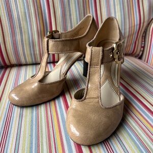 Naturalizer Beige T-Strap Heels